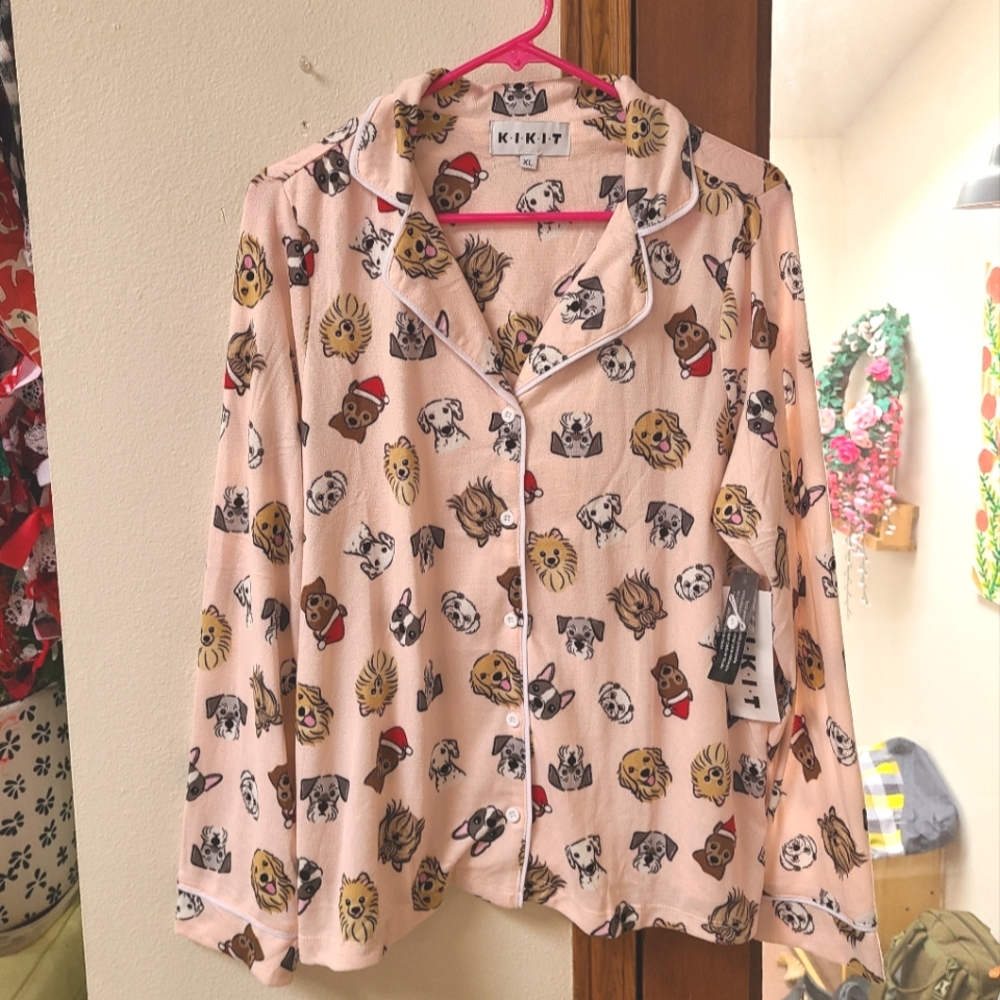🆕️Kikit Pajama Top Holiday Santa Dogs Pink Soft Button Up Collared PJ NWT